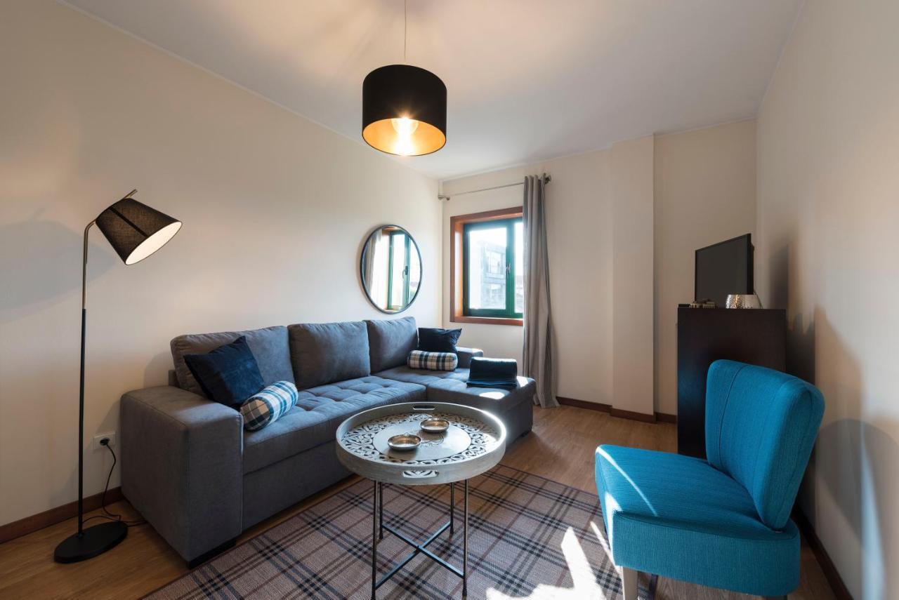 Lovelystay - Homey Feeling Flat W/ Free Parking Porto Exterior photo