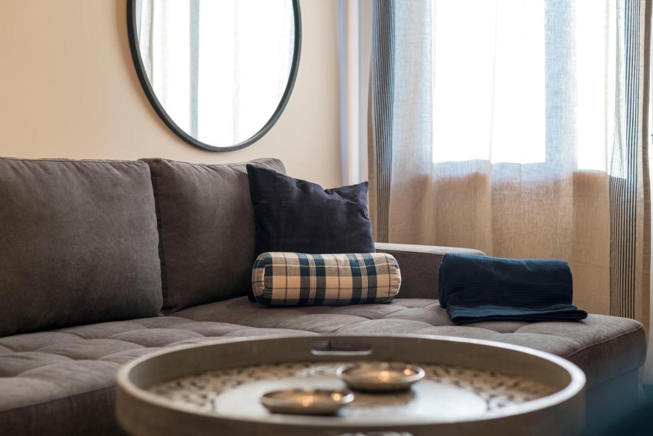 Lovelystay - Homey Feeling Flat W/ Free Parking Porto Exterior photo