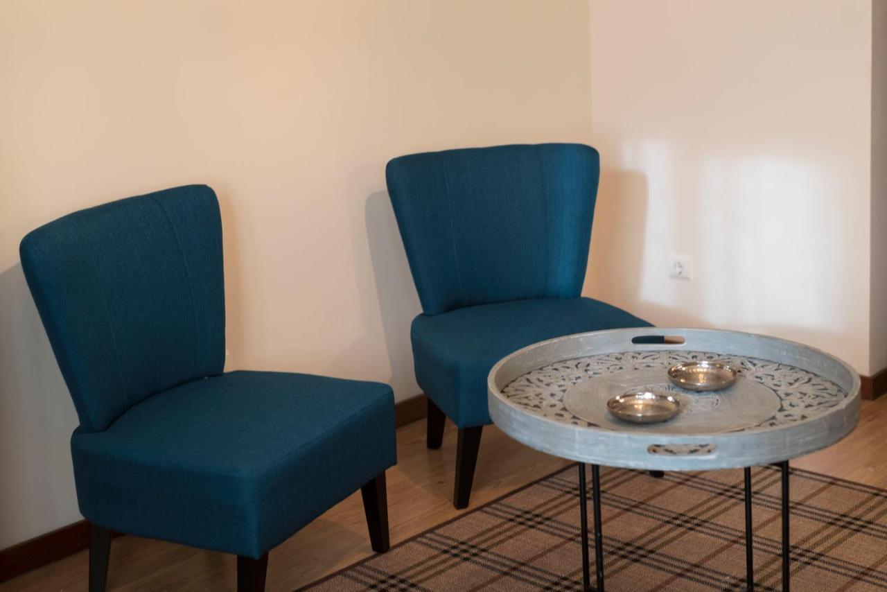 Lovelystay - Homey Feeling Flat W/ Free Parking Porto Exterior photo